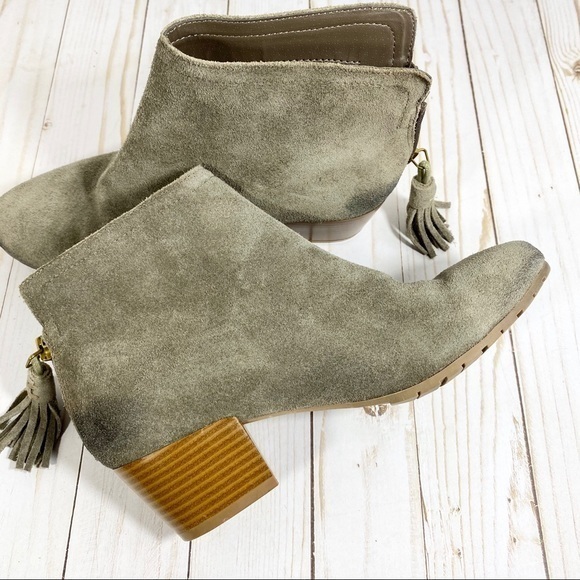 Kenneth Cole Reaction Taupe Suede Tassel Booties 6.5 - Picture 8 of 11